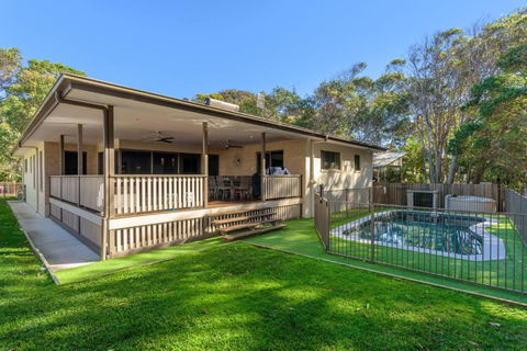 7 Ibis Court Spacious Family Home With Large Outdoor Area Swimming Pool & Ample Parking - Darwin Holiday 5