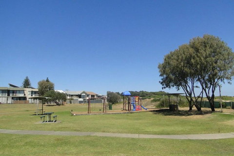 Birubi Beach House 14 Campbell Avenue Fantastic House & Close To The Surf Beach - Darwin Holiday 5