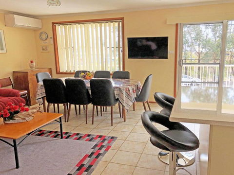 3 Tomaree Street Cute 4 Bedroom House With Aircon In The Heart Of Town - Darwin Holiday 5