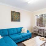 Sandy Bottoms With WiFi Just Moments From Beach - Darwin Holiday 1