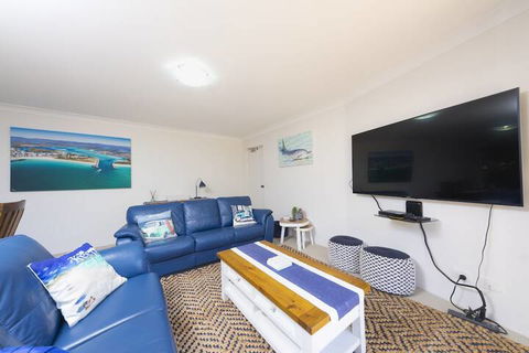 Renas Court Unit 8 - Darwin Holiday 1