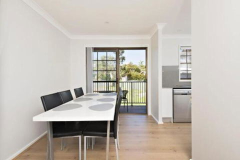 Amaroo Retreat At Fingal Bay - Darwin Holiday 7