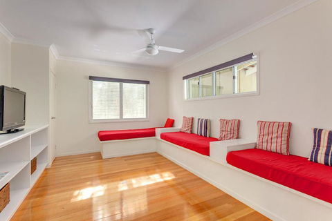 19 Satinwood Natures Retreat With A Bit Of Sandy Feet - Darwin Holiday 3