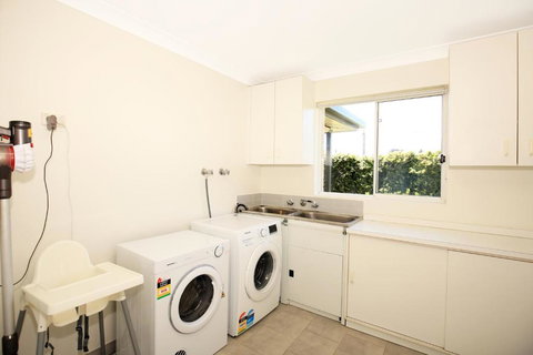 Neptune Absolute Beachfront - Darwin Holiday 1