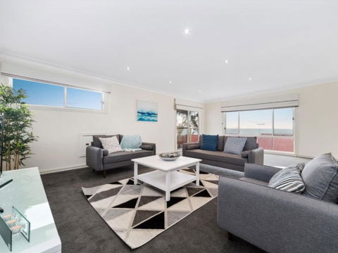 Bellevue - Darwin Holiday 4