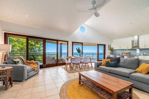 Oceanic 3 - Darwin Holiday 1