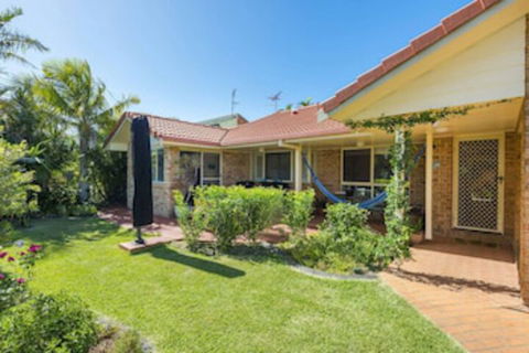 SECRET GARDEN WiFi Netflix Pet Friendly - Darwin Holiday 0