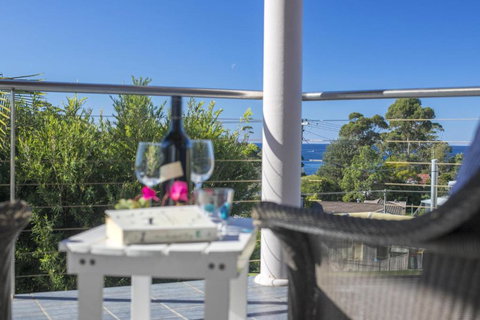 58 Seaview St. Summer Days - Darwin Holiday 6