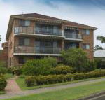 9 Braemar skip hop  jump from everything - Darwin Holiday