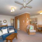 St James 6 Stylish Airconditioned Retreat - Darwin Holiday 1