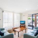 1 / 54 Parkes Airconditioned - Darwin Holiday 0