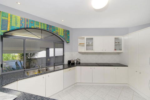 The Atrium 11 Kentia Close - Darwin Holiday 2