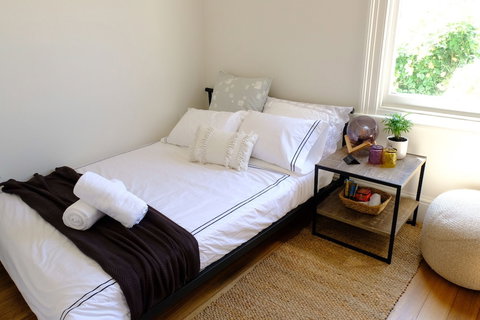 White House - Darwin Holiday 6