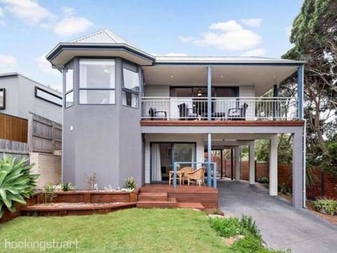 Treetop Retreat Rye - Darwin Holiday 1