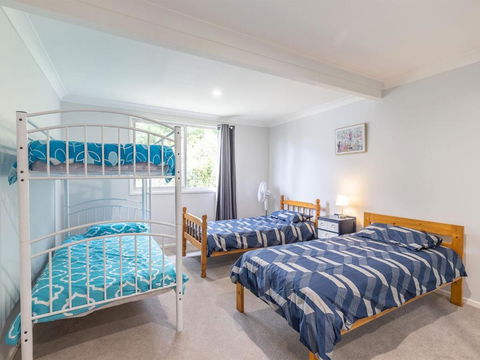 9 Pirralea Parade Fantastic Family Getaway With Pool & Boat Parking - Darwin Holiday 4