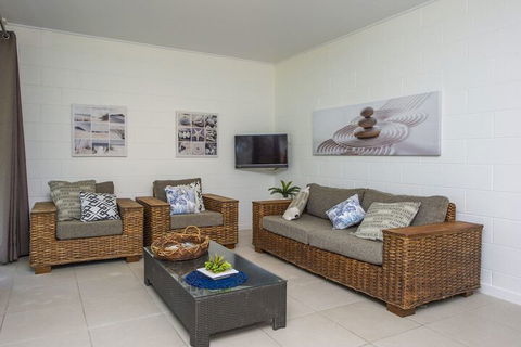 Lei Lo - Darwin Holiday 3