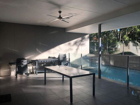 36 Satinwood Drive Rainbow Shores Stunning Modern Beach House Walk To Beach - Darwin Holiday 1