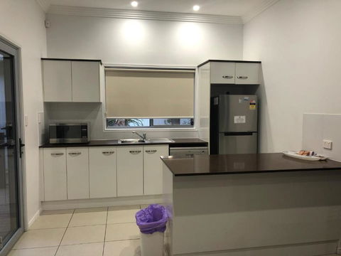 36 Satinwood Drive Rainbow Shores Stunning Modern Beach House Walk To Beach - Darwin Holiday 3