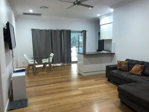36 Satinwood Drive Rainbow Shores Stunning Modern Beach House Walk To Beach - Darwin Holiday 5