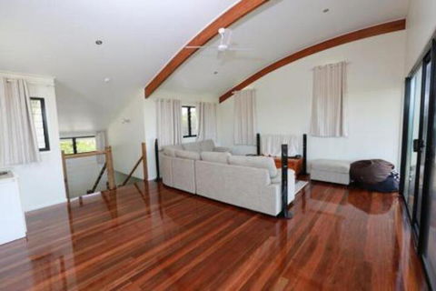 25 Naiad Court Rainbow Shores The Ultimate Beachside Executive Property Air Conditioned - Darwin Holiday 3