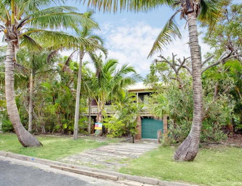33 Cooloola Drive Rainbow Beach Walk To The Beach Pet Friendly - Darwin Holiday 6