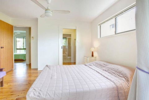 33 Cooloola Drive Rainbow Beach Walk To The Beach Pet Friendly - Darwin Holiday 2