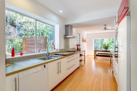 7 Naiad Court Rainbow Shores Perfect Beach House Swimming Pool & Walk To Beach Aircon Wi Fi - Darwin Holiday 5