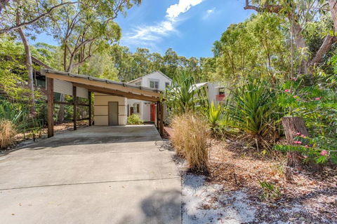 7 Naiad Court Rainbow Shores Perfect Beach House Swimming Pool & Walk To Beach Aircon Wi Fi - Darwin Holiday 4