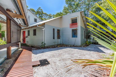 7 Naiad Court Rainbow Shores Perfect Beach House Swimming Pool & Walk To Beach Aircon Wi Fi - Darwin Holiday 6