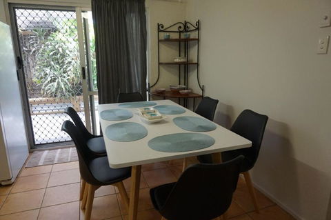 11 Bomburra Court Rainbow Beach Comfortable Beach House Plenty Of Boat Parking - Darwin Holiday 5