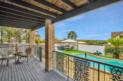 1 33 Tingira Close Rainbow Beach Gorgeous Ocean Views Swimming Pool Air Conditioning - Darwin Holiday 5