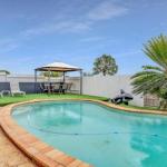 1 33 Tingira Close Rainbow Beach Gorgeous Ocean Views Swimming Pool Air Conditioning - Darwin Holiday 0