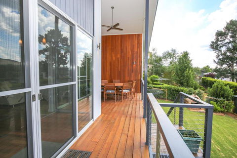 Leader Views - Darwin Holiday 1