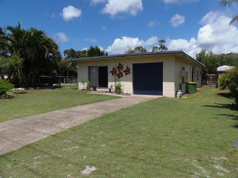 The Red Piranha Rainbow Beach Close To Everything Air Con & Pet Friendly - Darwin Holiday 6