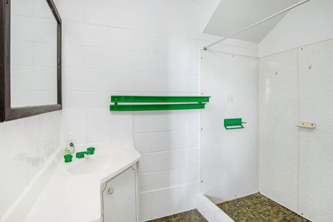 40 Rumbalara Avenue Rainbow Beach Entertain On The Spacious Verandah Overlooking Beautiful Rainbow Beach - Darwin Holiday 6