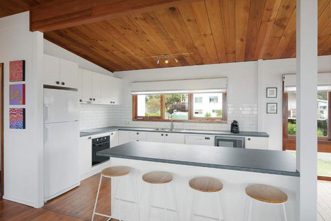 17 Dulling Street Beach House - Darwin Holiday 1