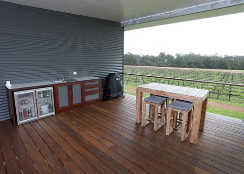 Lot113 Vineyard Accommodation - Darwin Holiday 4