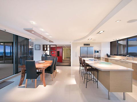 Seascape Apartments Unit 1201A Luxury Apartment With Views Of The Gold Coast & Hinterland - Darwin Holiday 5