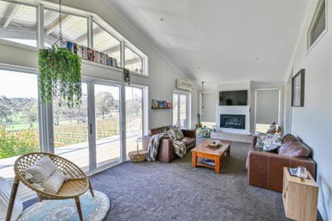 Mortimers Wines The Canopy Loft - Darwin Holiday 0