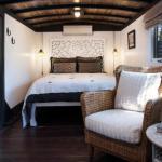 The Train - Darwin Holiday 0