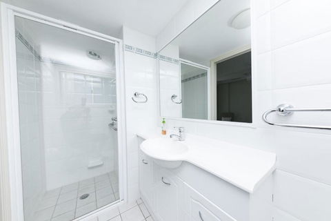 Mirage Unit 502 6 8 Manning Street - Darwin Holiday 3