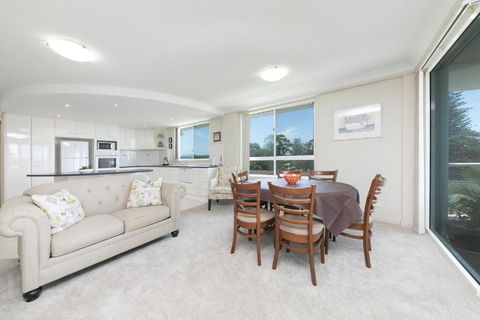 Mirage Unit 502 6 8 Manning Street - Darwin Holiday 1