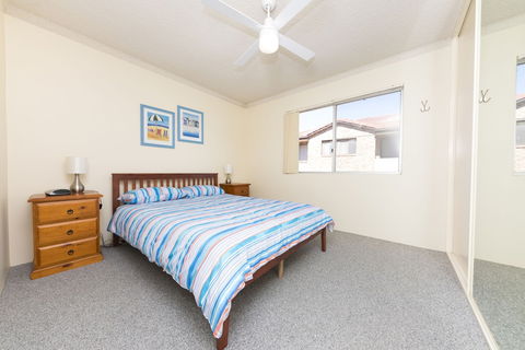 Camelot Unit 06 - Darwin Holiday 6