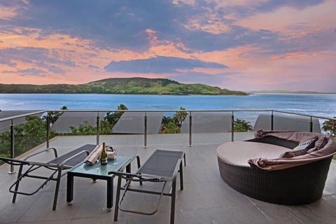 Yacht Club Villa 33 Serenity 4 Bedroom 4 Bathroom House Ocean Views 2 Buggies - Darwin Holiday 3