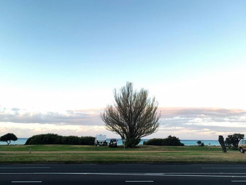 Sunryes Beach House - Darwin Holiday 4