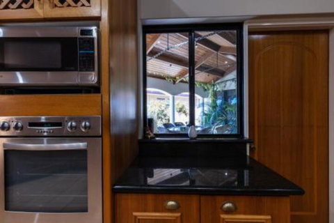 Maidstone Executive Residence - Darwin Holiday 2