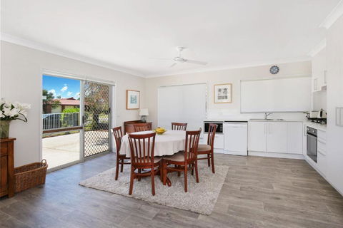 Booker Pde 34 Unit 2 Pet Friendly  - Darwin Holiday 2