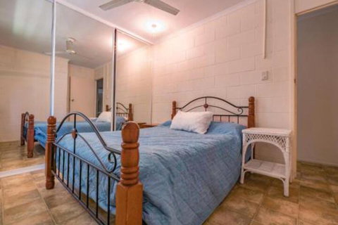 Ngungun Street 10 Dicky Beach - Darwin Holiday 7