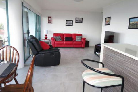 Deepwater Cove Unit 7 68 Lower Gay Terrace Bulcock Beach - Darwin Holiday 2