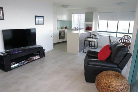 Deepwater Cove Unit 7 68 Lower Gay Terrace Bulcock Beach - Darwin Holiday 3